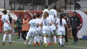 سيدات “الخضر” يقهرن السنيغاليات ويتأهلن