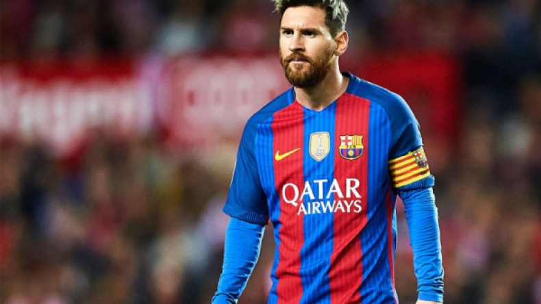 ميسي بإمكانه الرحيل عن برشلونة على طريقة تشافي وإنييستا