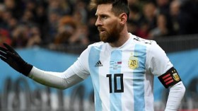 ميسي محلّ سخرية وشفقة