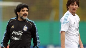 ميسي أو مارادونا؟ أسطورة الأرجنتين يختار الأفضل في التاريخ