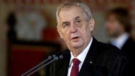 أحب الصحفيين وسأدعوهم لسفارة السعودية!