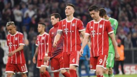 نجوم بايرن ميونيخ يتبرأون من نسخته الحالية