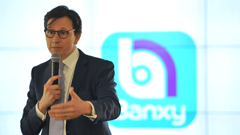 “ناتيكسيس” تطلق أول بنك نقال في الجزائر