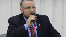قيادي بحمس يرد على سعداني