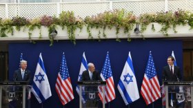 هناك محادثات سرية مع قادة عرب للتطبيع معنا