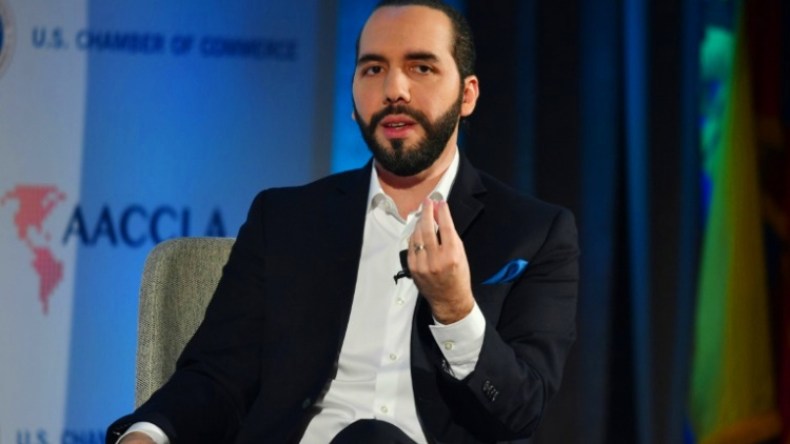 السلفادور تطرد دبلوماسيي فنزويلا