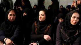 ثلث المناصب الإدارية الحكومية تتولاها نساء بإيران