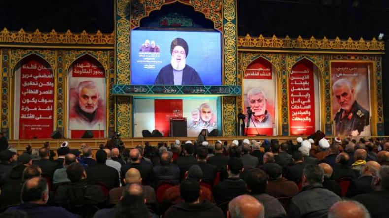 “جبان ويعيش في سراديب”