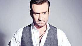 أشعر تجاه الشاشة الكبيرة بنوع من الانبهار يجعلني ضعيفا أمامها