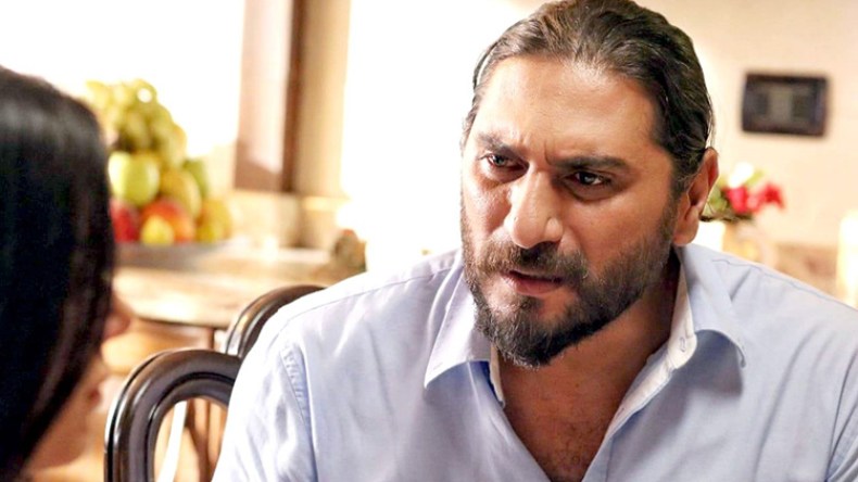 أختار الأعمال بعناية شديدة ولا أقبل على أي عمل لمجرد الوجود والانتشار