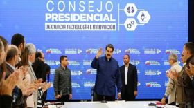 مادورو يطلق مناورات عسكرية ضخمة في فنزويلا