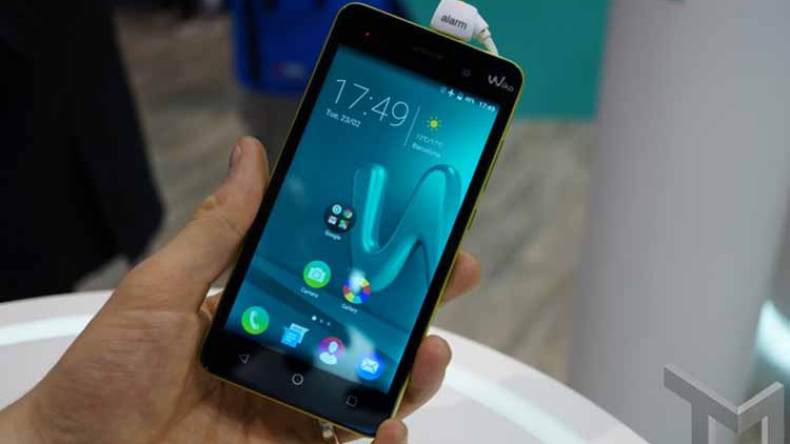 احذف هذه التطبيقات الخطيرة من هاتفك