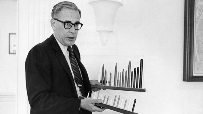 وفاة وزير الدفاع الأمريكي الأسبق هارولد براون