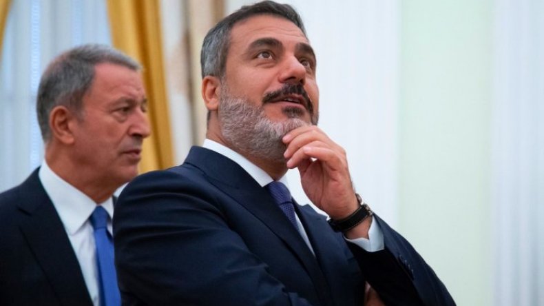 رئيسا مخابرات تركيا وسوريا يجتمعان في موسكو