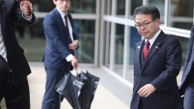 اليابان وكوريا الجنوبية تصعدان نزاعا تجاريا