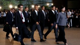 فضائح الرشوة تجبر نائب وزير التربية والتعليم الياباني على الاستقالة