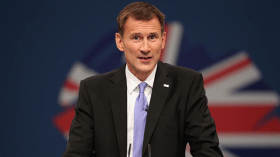 بريطانيا تتهم موسكو بشن هجمات إلكترونية