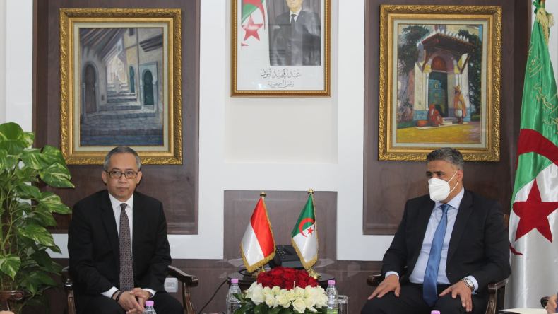 بلعريبي يستقبل سفير اندونيسيا وهذا ما دار بينهما