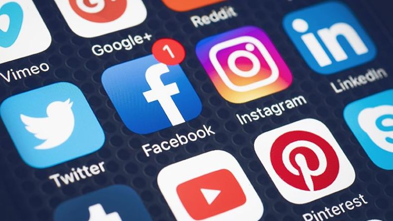 أوغندا تفرض ضريبة على استخدام الشبكات الاجتماعية