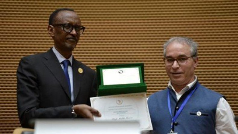 تألّق علمائنا… وتفاخر وكالة الأنباء؟!