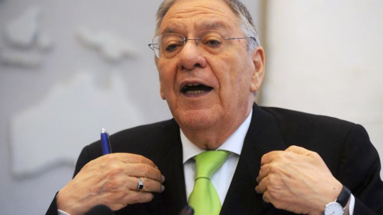 مسؤولون “يتحرشون” بالمواطن!