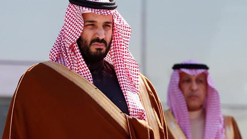 السعودية تطرد السفير الكندي وتستدعي سفيرها