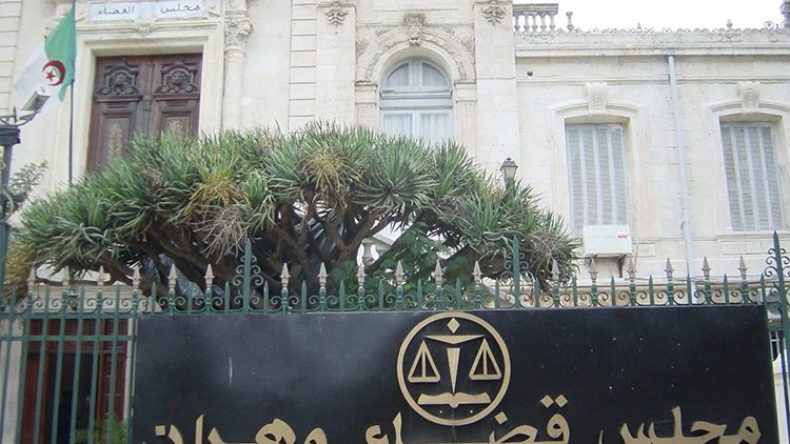 ناقل حصى يقود شبكة ترويج المخدرات بوهران