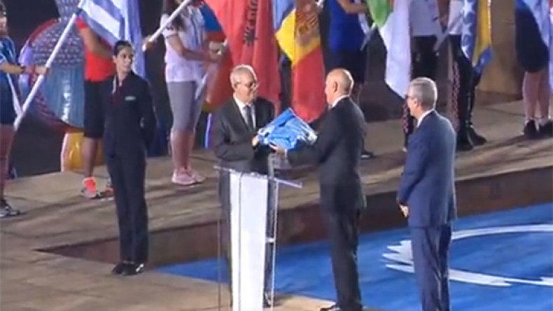 وهران تتسلم راية الألعاب المتوسطية الـ19