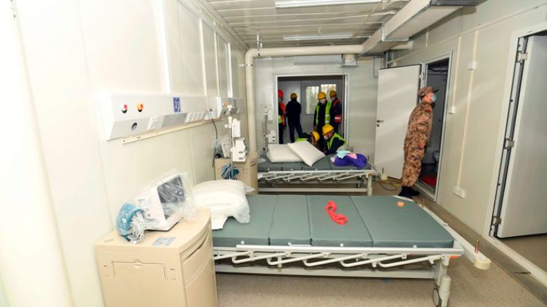 كورونا يلوث الأسطح والهواء لمسافة أربعة أمتار