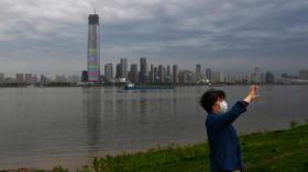 “المريضة رقم 27” في ووهان تتحدث عن بداية كورونا