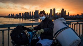 ارتفاع حصيلة وفيات كورونا في الصين إلى ألفين