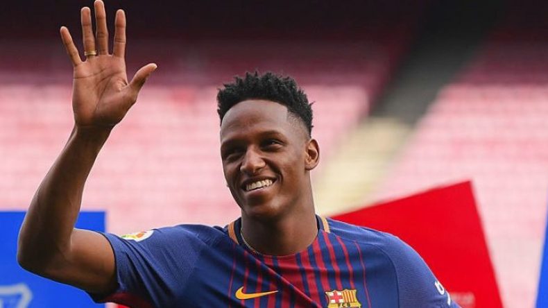 ياري مينا لا يفكر في الرحيل عن برشلونة