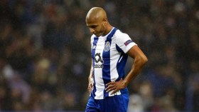 براهيمي يغيب عن تدريبات بورتو ويثير الشكوك