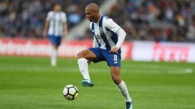 إيفرتون يتقدم بعرض لضم براهيمي من بورتو