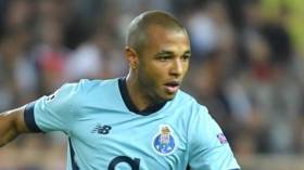 براهيمي يرفض عرض فريق إنجليزي