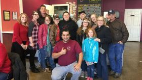 سوري يقدم الطعام مجاناً لموظفي الحكومة الأمريكية