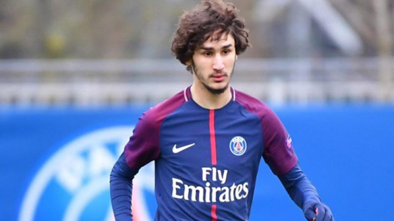 “رابيو الجزائر” يوقع على عقده الجديد مع أرسنال