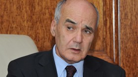 يوسفي: افتحوا المناجم المغلقة وارفعوا نسبة الإدماج بمصانع السيارات