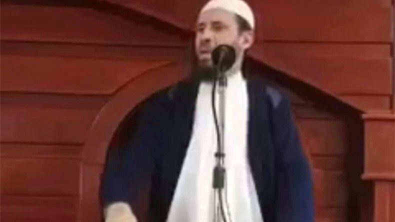 Un imam suspendu a Bouzaréah.. première réaction du ministre