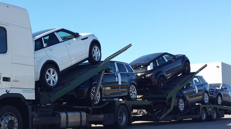 منع استيراد السيارات الفارهة سيقتصد 50 مليون دولار