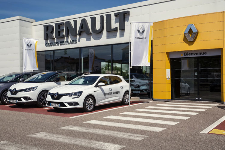 Les véhicules “Renault” et “Dacia” bridés a 180 km /h en 2022