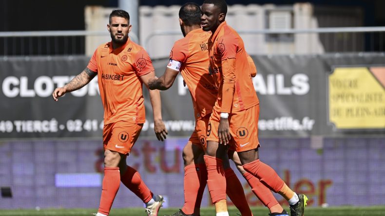 ديلور يتأهّل ويردّ على طلب تعلّم اللّغة الصّينية!