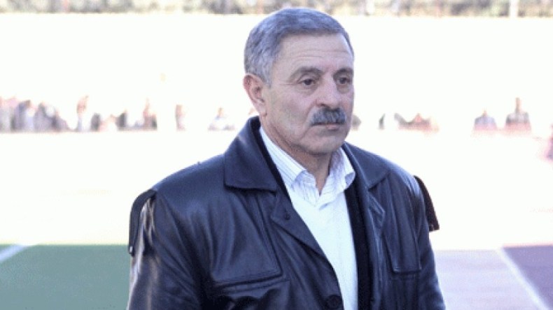 ياحي لِروراوة: أنا أقيم في أمّ البواقي بِكبرياء وأنت تُفضّل فرنسا ودبي