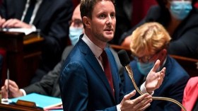 باريس تأسف لفتح حزب ماكرون مكتبا في مدينة الداخلة المحتلة