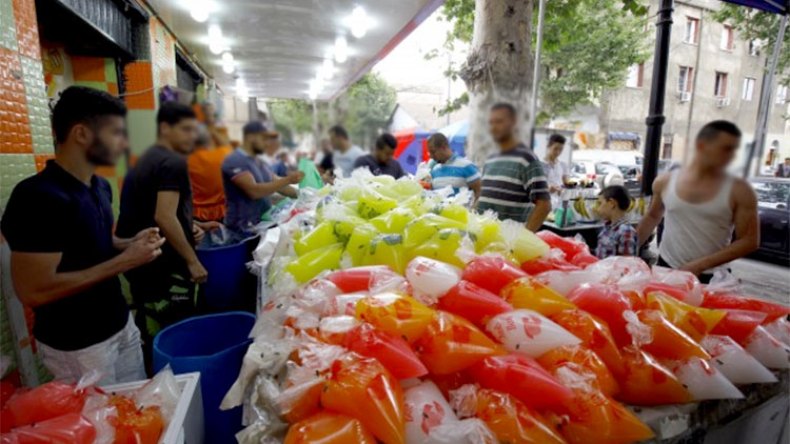 “شاربات” مجهول المصدر في الأسواق ومختصون يحذرون