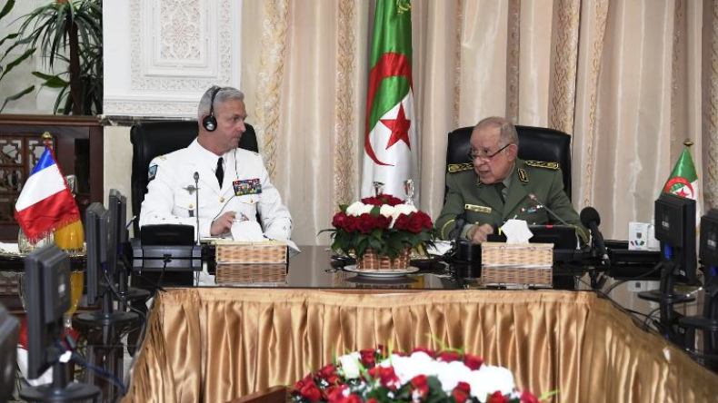 الفريق شنقريحة يثير ملف مواقع التفجيرات النووية مع نظيره الفرنسي