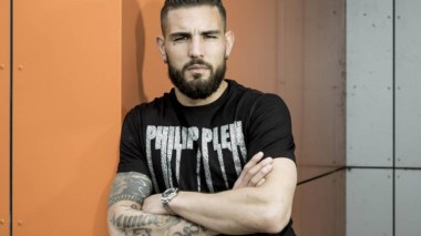 Andy Delort Hold Out His Hand To Djamel Belmadi