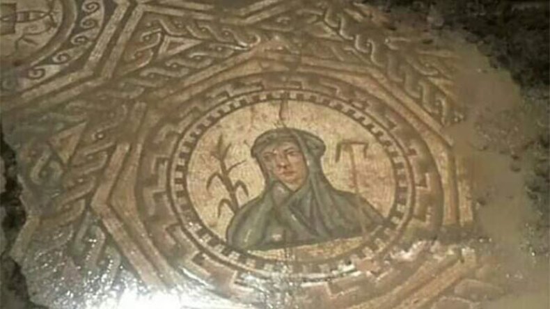 توقيف الأشغال وتعيين فريق معاينة