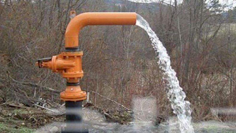 إنجاز آبار ومناقب مستعجلة لتزويد المواطنين بالماء الصالح للشرب