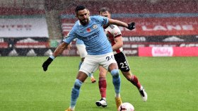 دولي إنجليزي يعترف بأفضلية رياض محرز